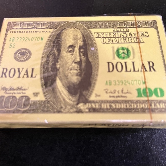 2 Decks of $100 Bill Playing Cards, Plastic Coated, 1 New in Shrink, 1 Like New - Picture 5 of 9